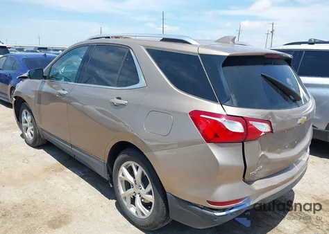 2019 Chevrolet Equinox Premier z USA, uszkodzony, nr VIN 2GNAXXEV7K6224946